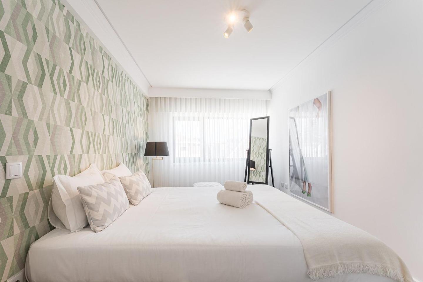 Guestready - Geometric Dawn In Vila Do Conde Bagian luar foto